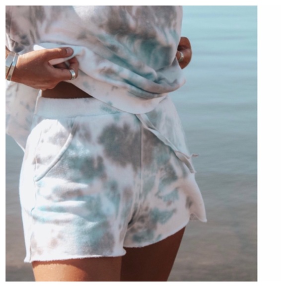 Free People Two-Piece Kelly Washed Short Set. NWT. - Picture 12 of 14